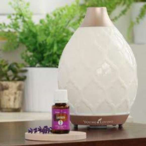 Meet your Posher, Jessica - Picture 1 of 1